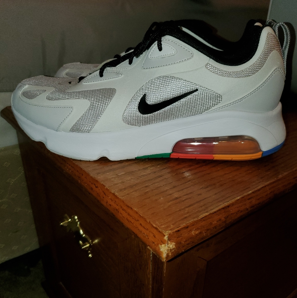 Nike Air Max 200 size 12